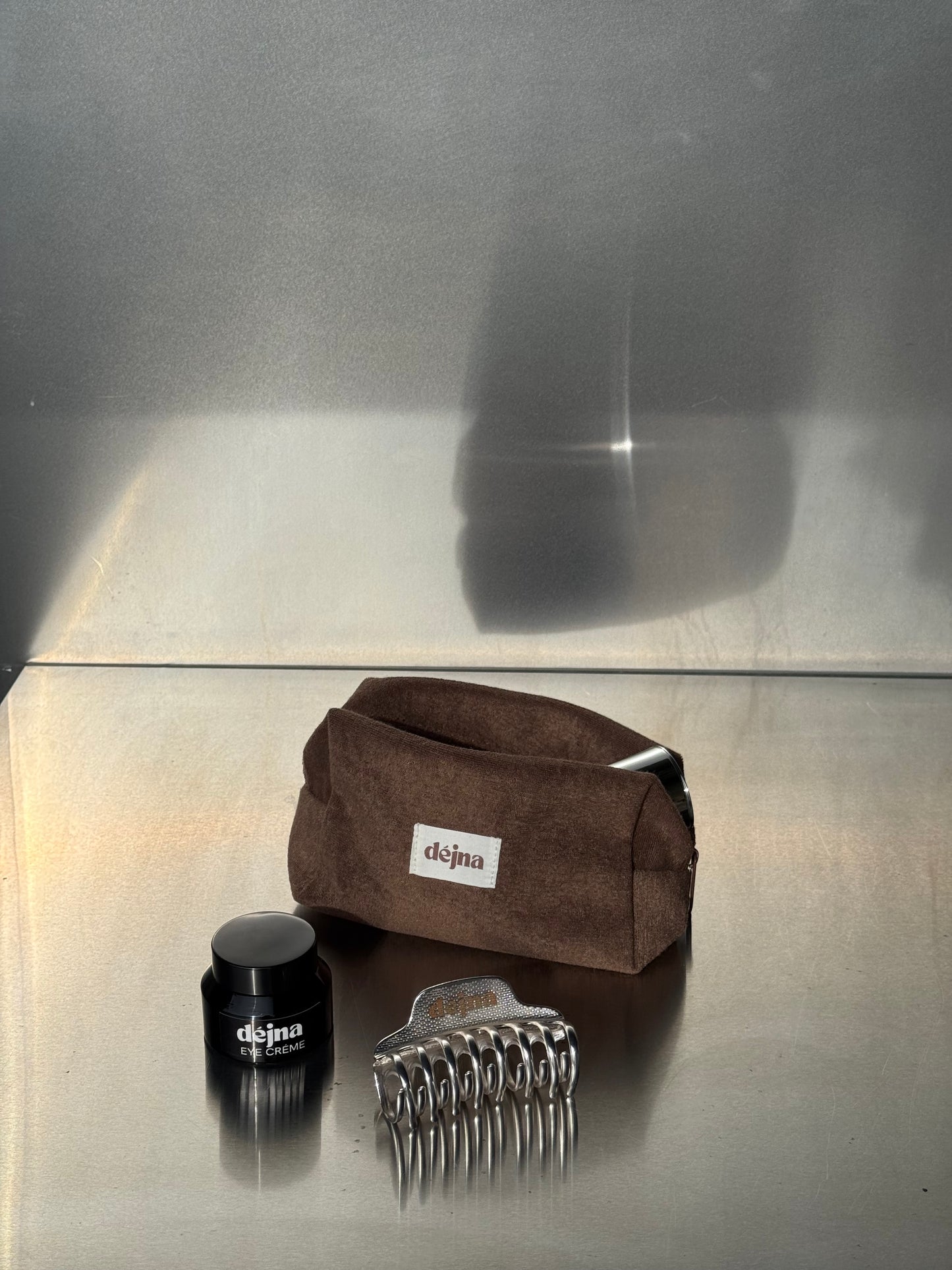 Déjna Beauty Bag