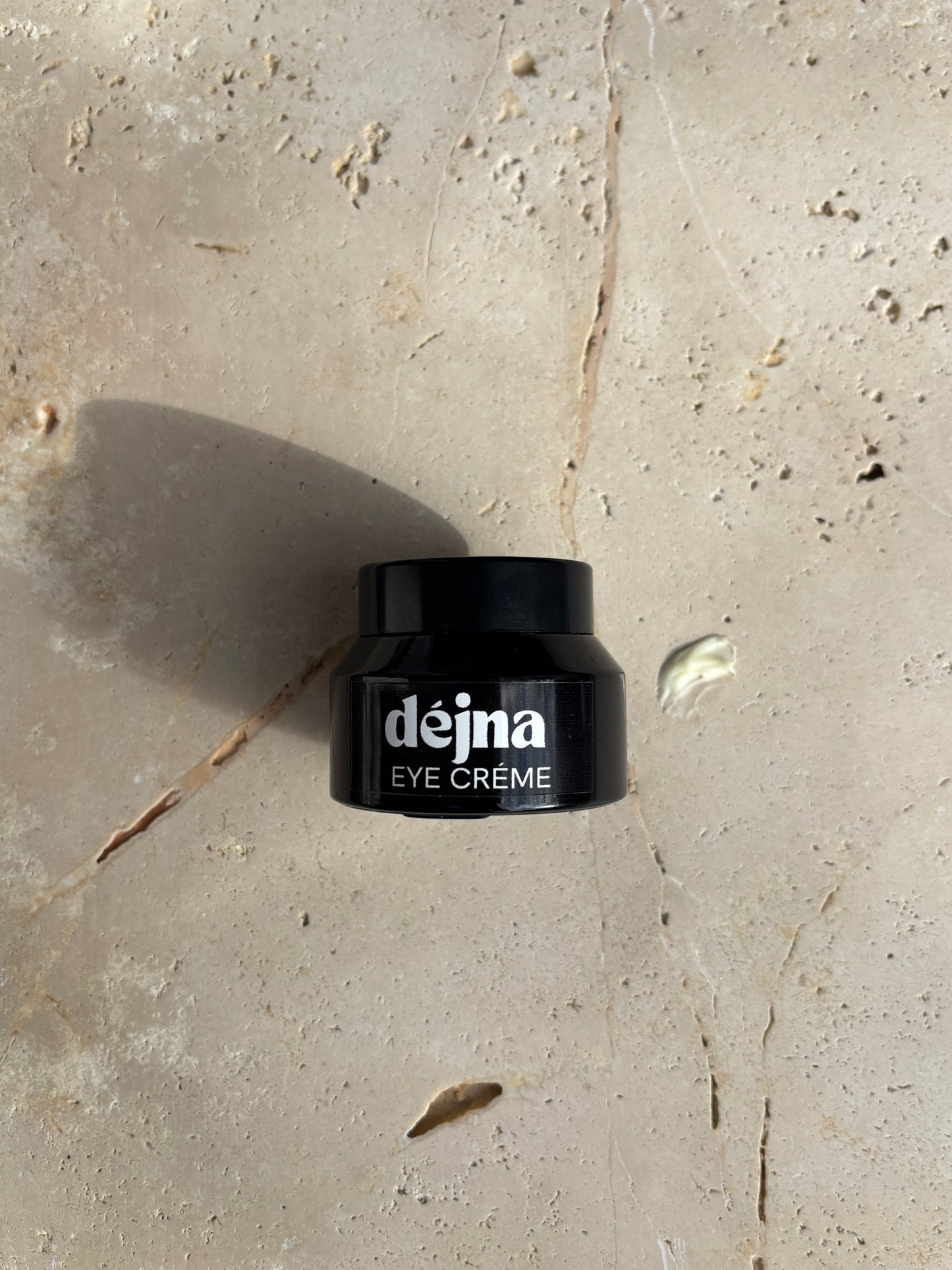 DÉJNA EYE CRÈME| Peptide under eye crème.