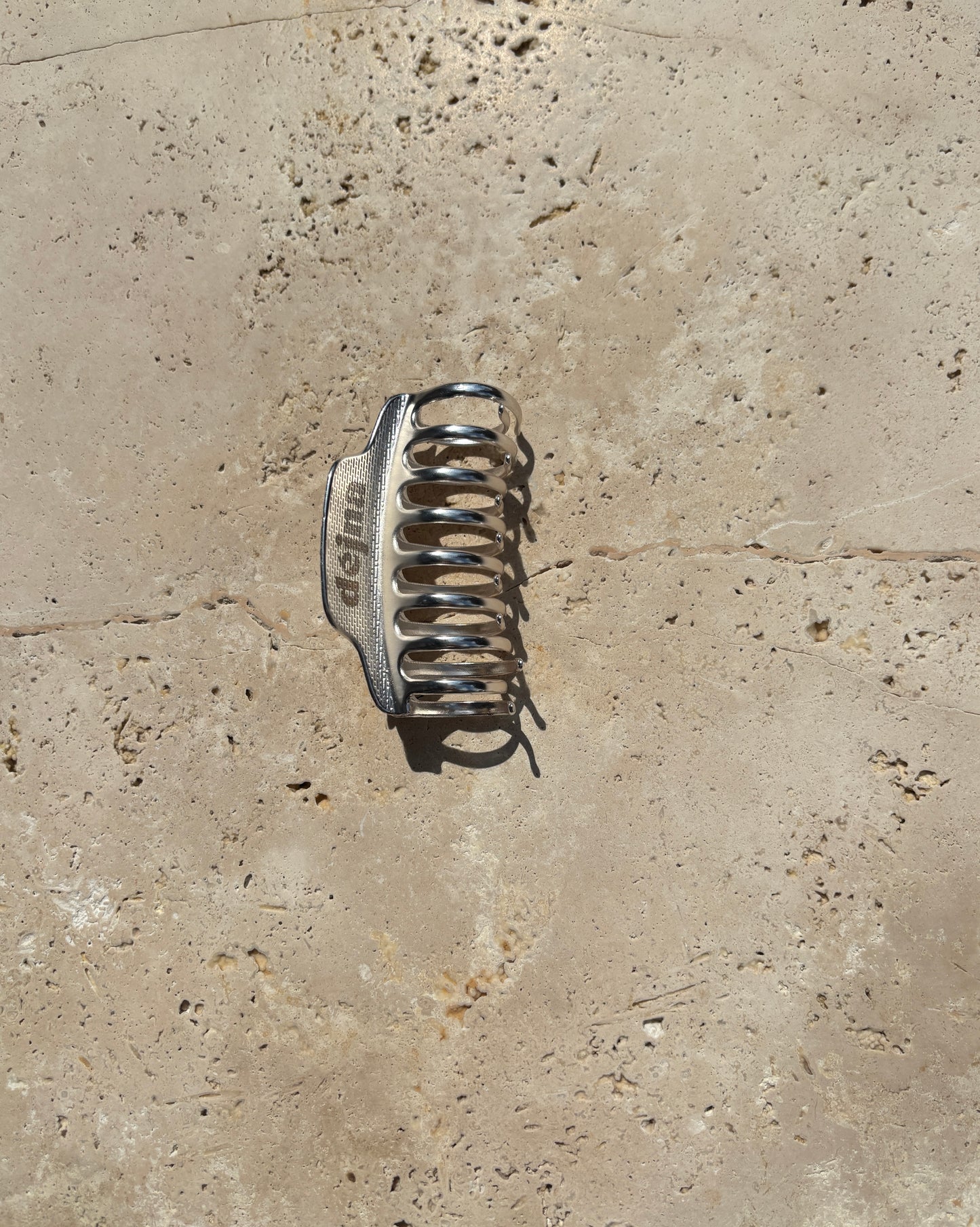 Déjna Claw Clip