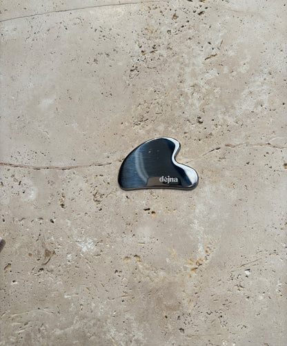 Déjna Gua Sha