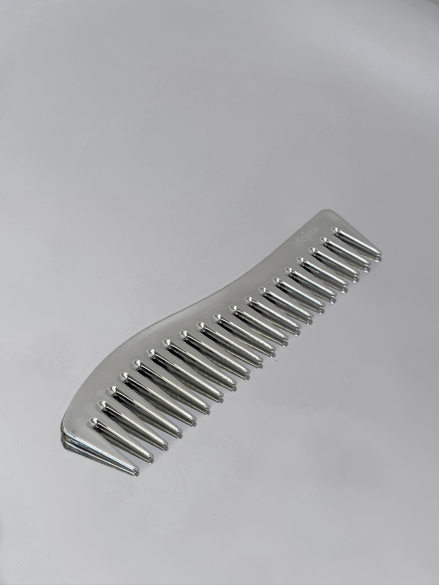 Déjna Comb